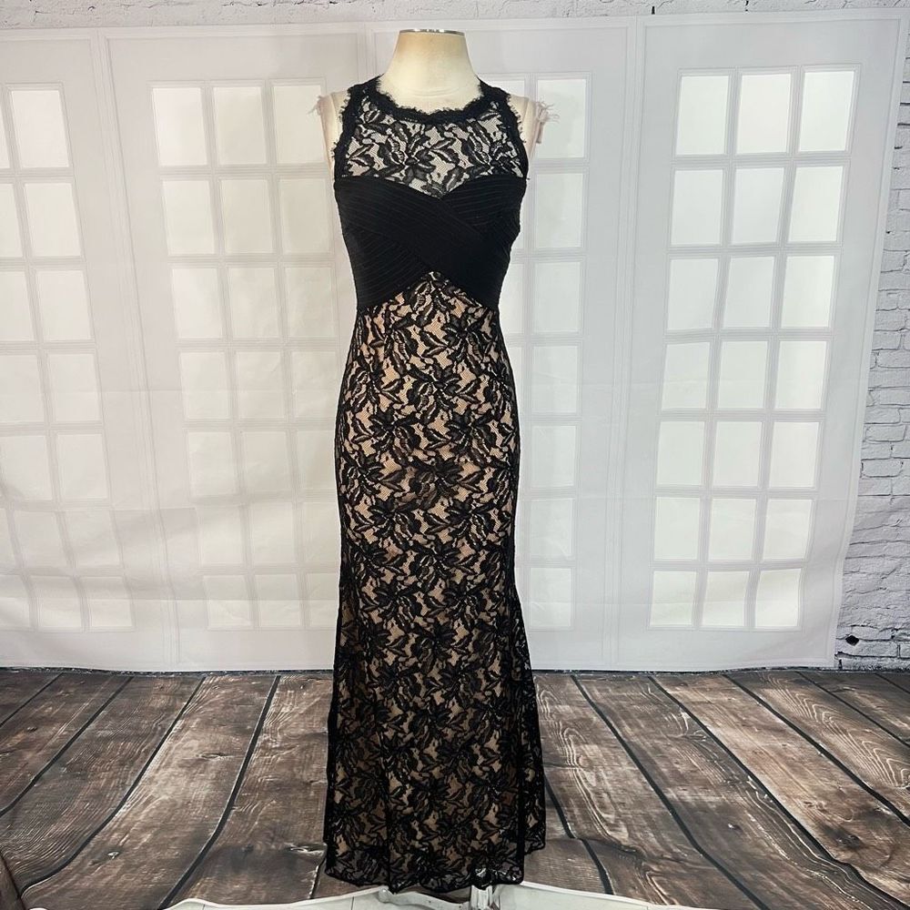Juno dress collection sleeveless black lace nude lined evening gown size 2
